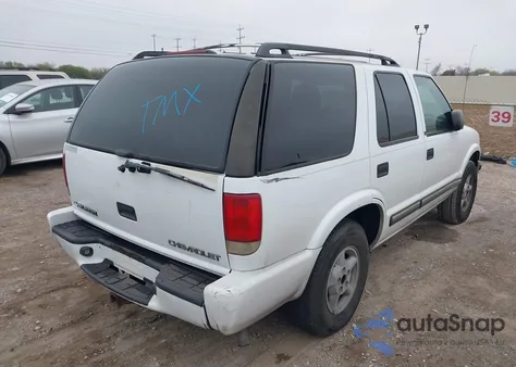 2000 Chevrolet Blazer Ls from USA, damaged, VIN 1GNDT13W0Y2349021